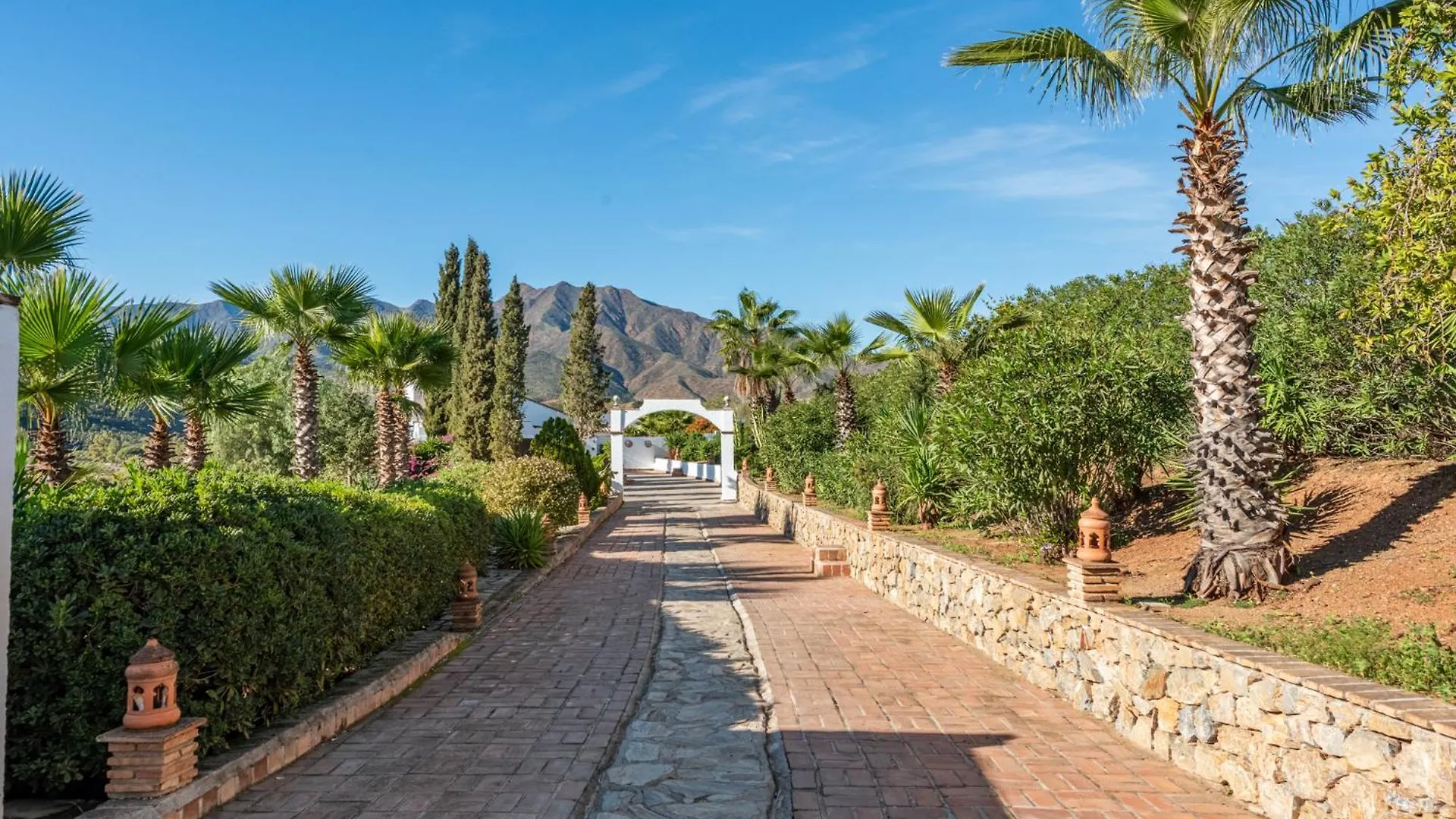 Chalet Gorgeous Spanish Chalet, Pool And Views Spain