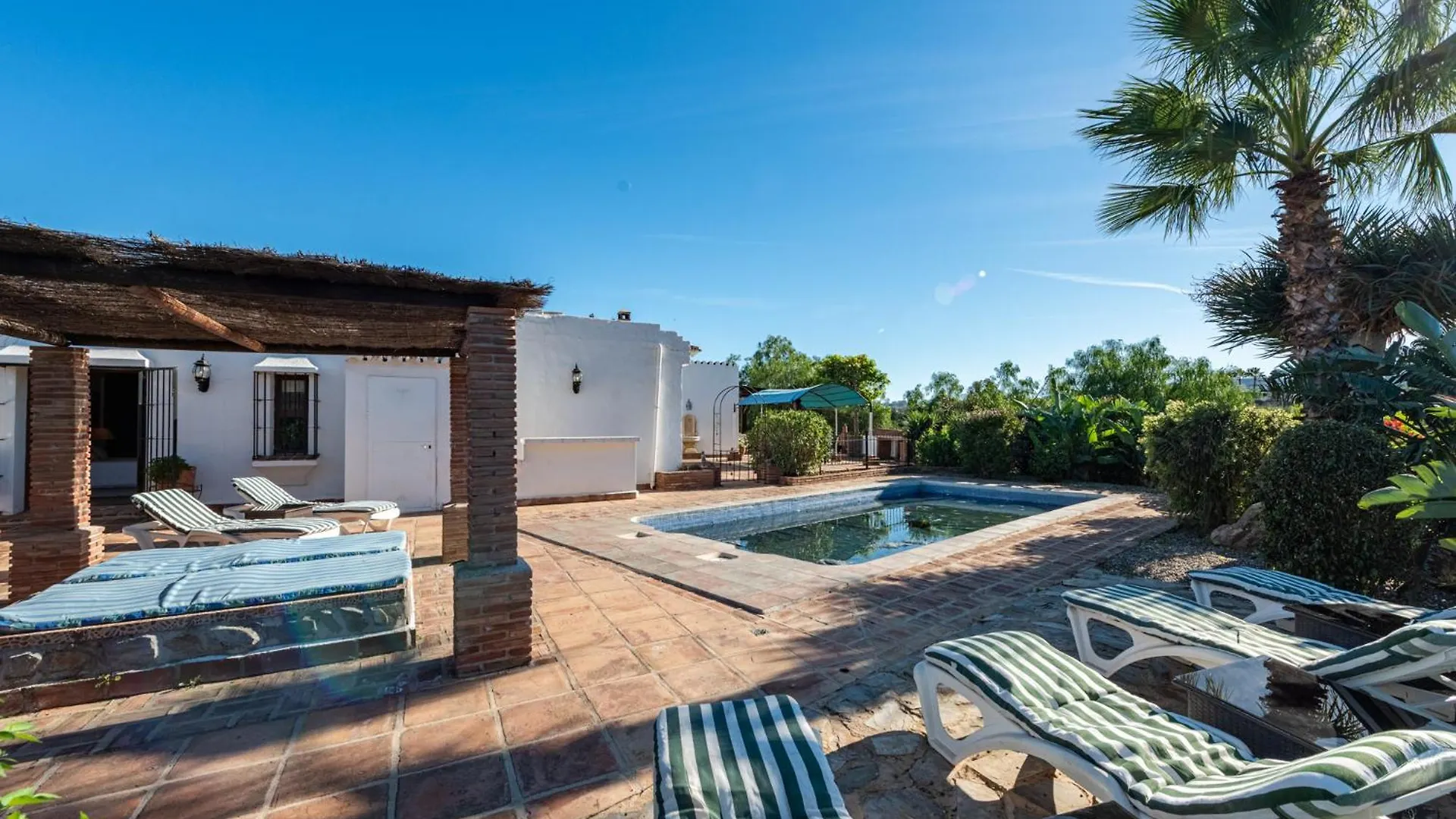 Gorgeous Spanish Chalet, Pool And Views Spain