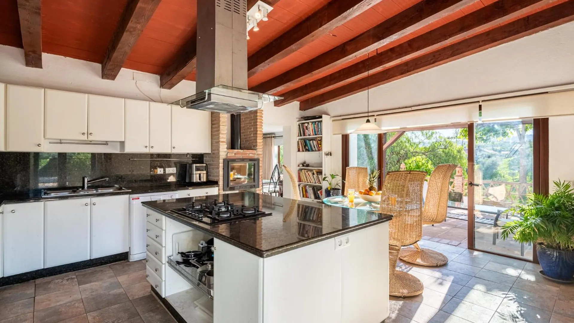 木屋 Gorgeous Spanish Chalet, Pool And Views