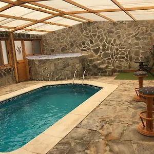 Cristina- Piscina Climatizada Málaga
